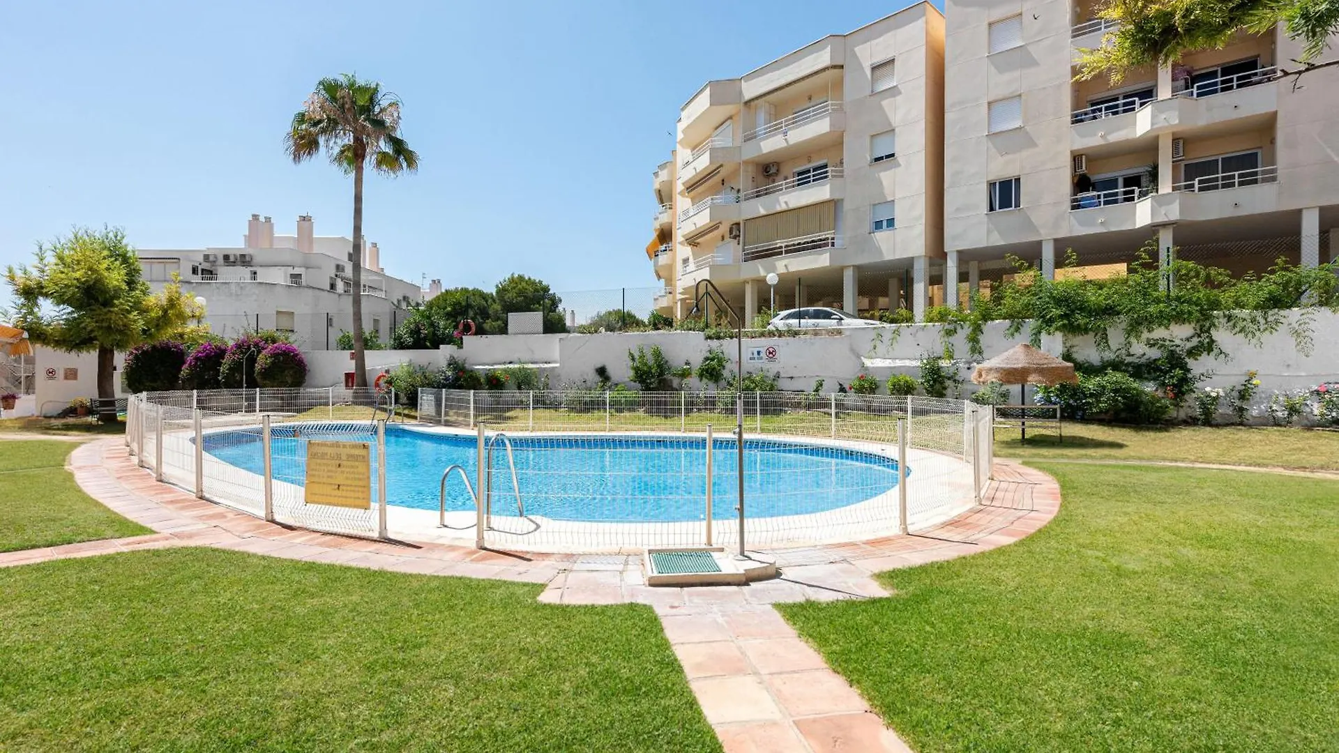 Apartmán Soleado Y Luminoso A 3 Minutos De La Playa-Carihuela Torremolinos 0*,  Španělsko